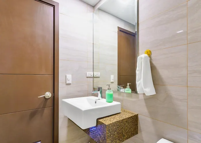 Apartamento Ocean View With Infinity Pool, Gym & Free Breakfast, Near Okada, Solaire & Moa Manila